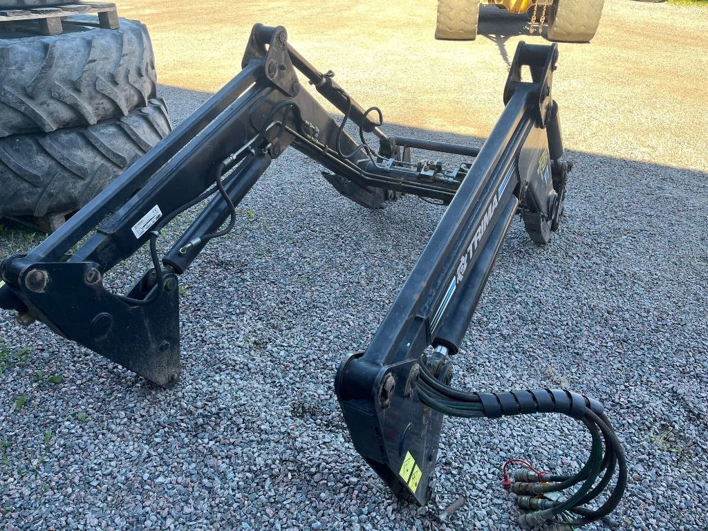 Trima 460 B Defekt - Carregador frontal para o trator: foto 5 Trima 460 B Defekt - Carregador frontal para o trator: foto 5