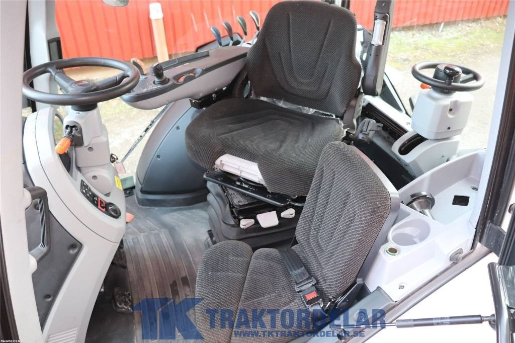Valmet N124 - Cabine para Trator: foto 5 Valmet N124 - Cabine para Trator: foto 5
