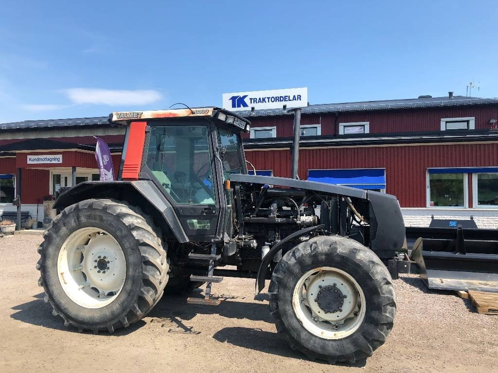 Valtra Valmet 8300 dismantled for spare parts - Trator: foto 1 Valtra Valmet 8300 dismantled for spare parts - Trator: foto 1