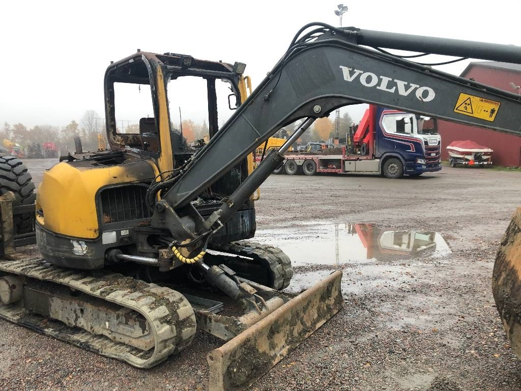 Volvo ECR 58 Dismantled: only spare parts - Mini escavadeira: foto 1 Volvo ECR 58 Dismantled: only spare parts - Mini escavadeira: foto 1