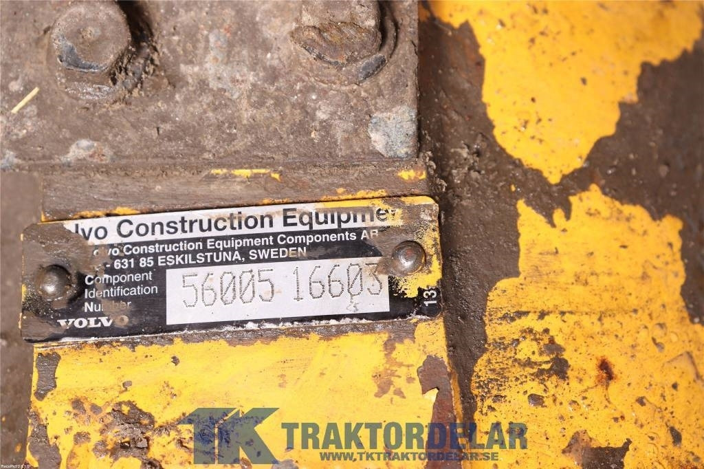 Volvo L 110 H Framvagn - Eixo e peças para Máquina de construção: foto 3 Volvo L 110 H Framvagn - Eixo e peças para Máquina de construção: foto 3