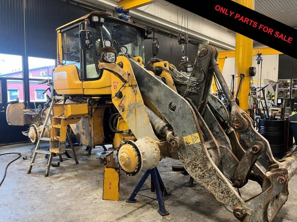 Volvo L 120 G Dismantled. Only sold as spare parts - Pá carregadora de rodas: foto 1 Volvo L 120 G Dismantled. Only sold as spare parts - Pá carregadora de rodas: foto 1