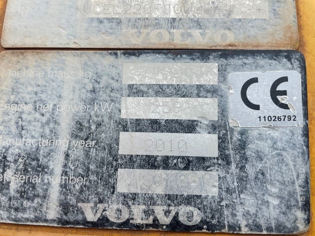 Volvo L 220 F Dismantled: only spare parts - Pá carregadora de rodas: foto 5 Volvo L 220 F Dismantled: only spare parts - Pá carregadora de rodas: foto 5