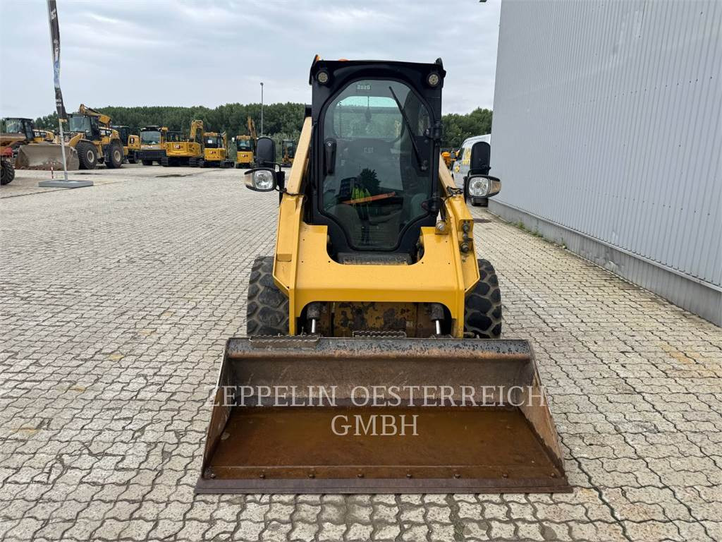 Mini pá carregadora CAT 262D3: foto 10