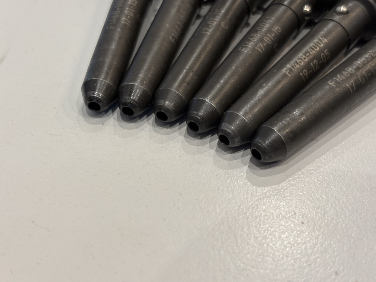 Bosch 04514650 Wtryskiwacz Po Regeneracji - Injector para Trator: foto 2 Bosch 04514650 Wtryskiwacz Po Regeneracji - Injector para Trator: foto 2