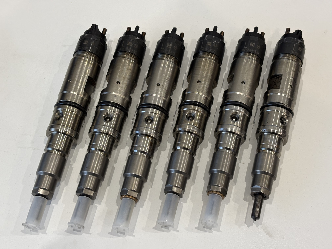 Bosch 04514650 Wtryskiwacz Po Regeneracji - Injector para Trator: foto 4 Bosch 04514650 Wtryskiwacz Po Regeneracji - Injector para Trator: foto 4