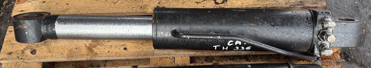 CAT Caterpillar TH336 TH 336 Siłownik Wychyłu Łyżki - Cilindro hidráulico para Empilhador telescópico: foto 1 CAT Caterpillar TH336 TH 336 Siłownik Wychyłu Łyżki - Cilindro hidráulico para Empilhador telescópico: foto 1