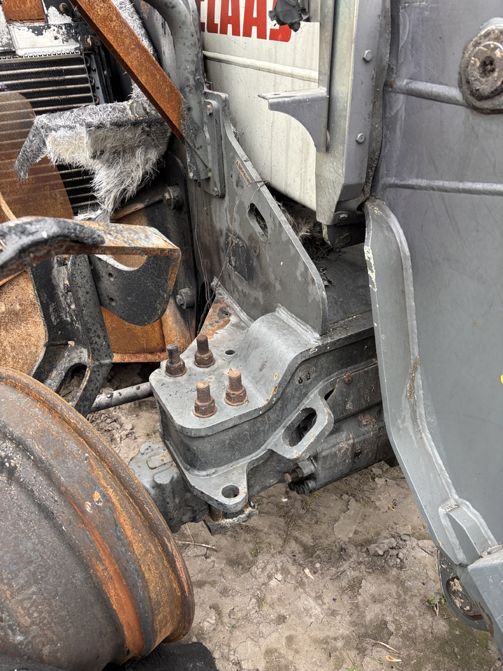 CLAAS Scorpion 7044 Zwolnica / Zwrotnica - Manga de eixo para Máquina agrícola: foto 2 CLAAS Scorpion 7044 Zwolnica / Zwrotnica - Manga de eixo para Máquina agrícola: foto 2