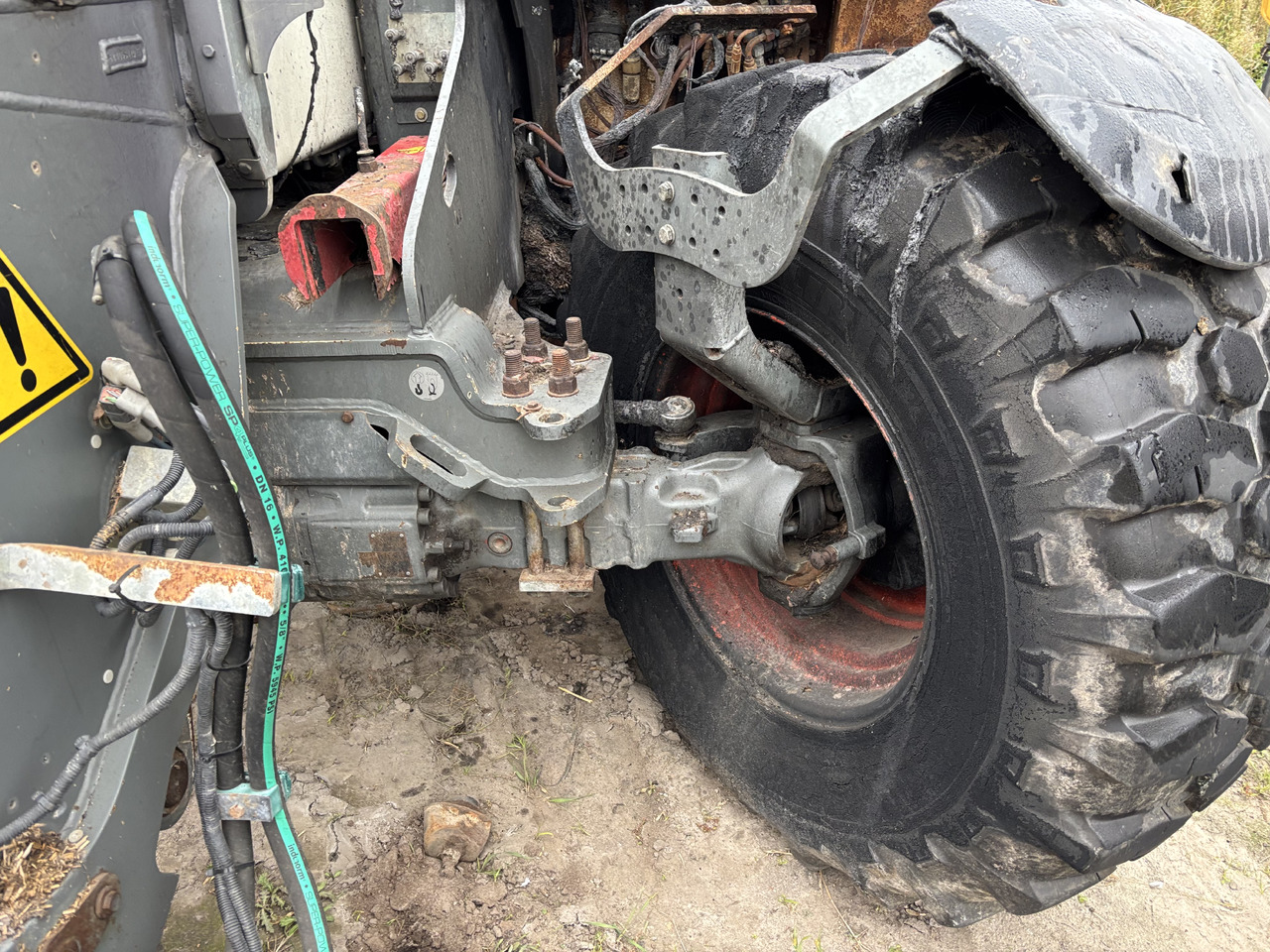 CLAAS Scorpion 7044 Zwolnica / Zwrotnica - Manga de eixo para Máquina agrícola: foto 1 CLAAS Scorpion 7044 Zwolnica / Zwrotnica - Manga de eixo para Máquina agrícola: foto 1