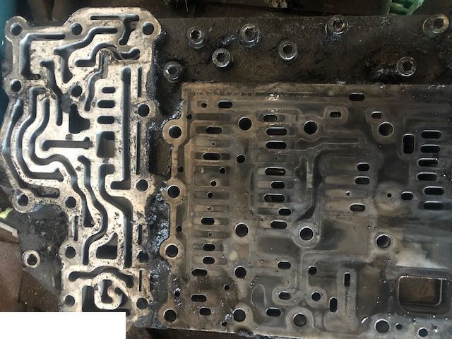 Case Cs Blok Zaworowy Skrzyni Biegów - Caixas de velocidade e peças para Máquina agrícola: foto 2 Case Cs Blok Zaworowy Skrzyni Biegów - Caixas de velocidade e peças para Máquina agrícola: foto 2