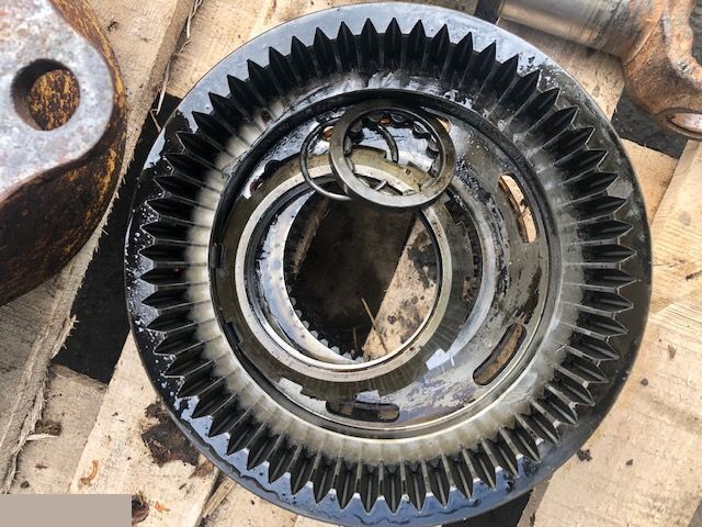 Cat Caterpillar th414 - Most Piasta - Eixo e peças para Empilhador telescópico: foto 1 Cat Caterpillar th414 - Most Piasta - Eixo e peças para Empilhador telescópico: foto 1