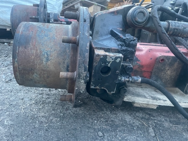 Caterpillar most napędowy ZF APL-B355 - Eixo e peças para Máquina agrícola: foto 5 Caterpillar most napędowy ZF APL-B355 - Eixo e peças para Máquina agrícola: foto 5