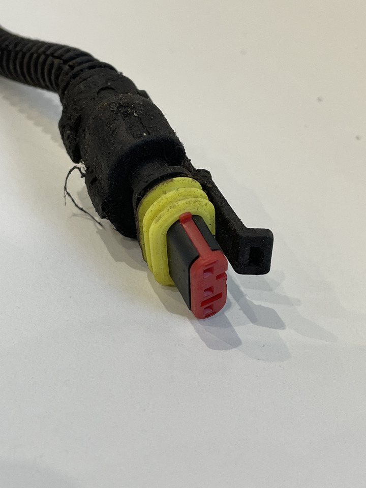 Claas Arion 550-520 650-620 - kabel wiązka elektryczna 0021581981 0021581982 - Cables/ Wire harness para Trator: foto 3 Claas Arion 550-520 650-620 - kabel wiązka elektryczna 0021581981 0021581982 - Cables/ Wire harness para Trator: foto 3