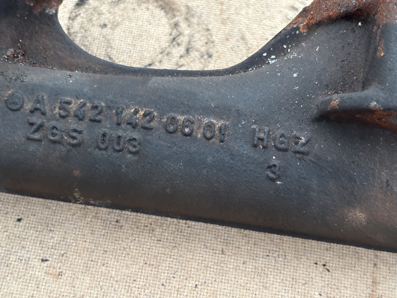 Claas LEXION 780 KOLEKTOR WYDECHOWY 5421420601 - Tubo de escape para Ceifeira debulhadora: foto 3 Claas LEXION 780 KOLEKTOR WYDECHOWY 5421420601 - Tubo de escape para Ceifeira debulhadora: foto 3