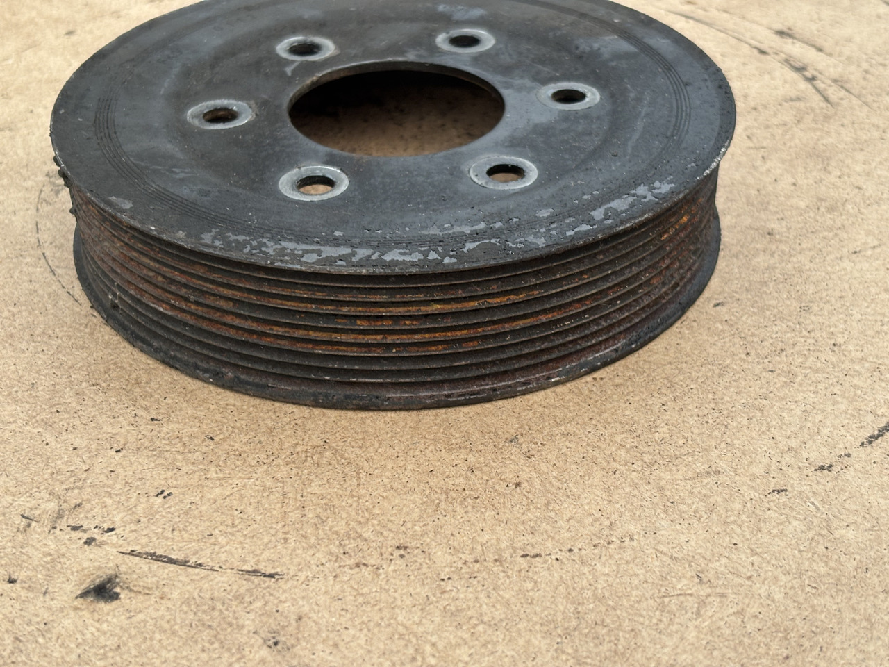 Claas LEXION 780 Koło Pasowe Silnika 9 pasków - Correia para Ceifeira debulhadora: foto 2 Claas LEXION 780 Koło Pasowe Silnika 9 pasków - Correia para Ceifeira debulhadora: foto 2