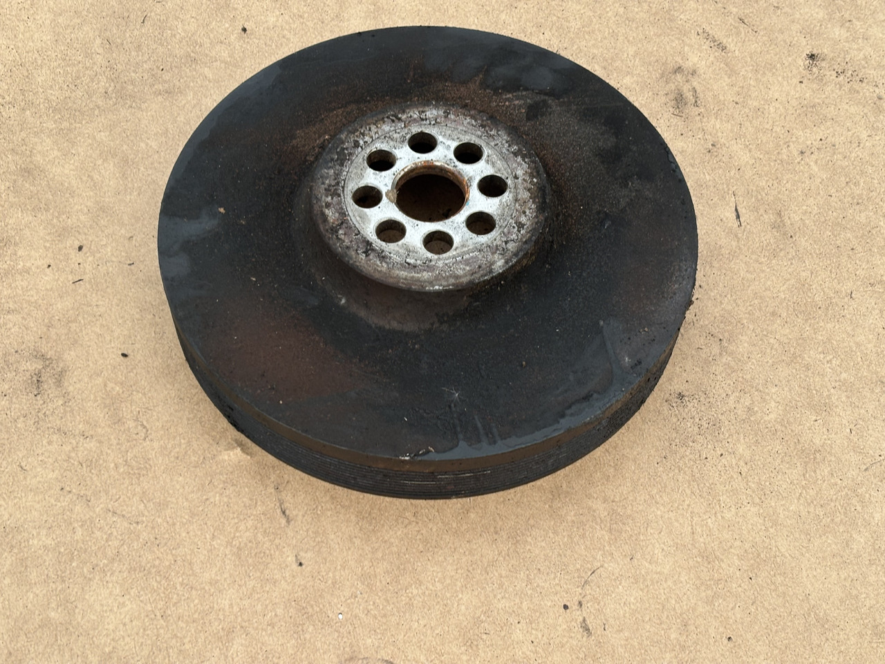 Claas LEXION 780 Koło Pasowe Silnika 9 pasków - Correia para Ceifeira debulhadora: foto 1 Claas LEXION 780 Koło Pasowe Silnika 9 pasków - Correia para Ceifeira debulhadora: foto 1