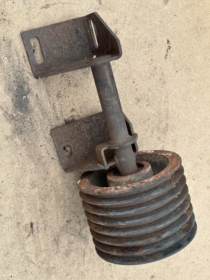 Claas Lexion 780 Koło Pasowe 7 rzędowe z mocowaniem - Correia para Ceifeira debulhadora: foto 2 Claas Lexion 780 Koło Pasowe 7 rzędowe z mocowaniem - Correia para Ceifeira debulhadora: foto 2