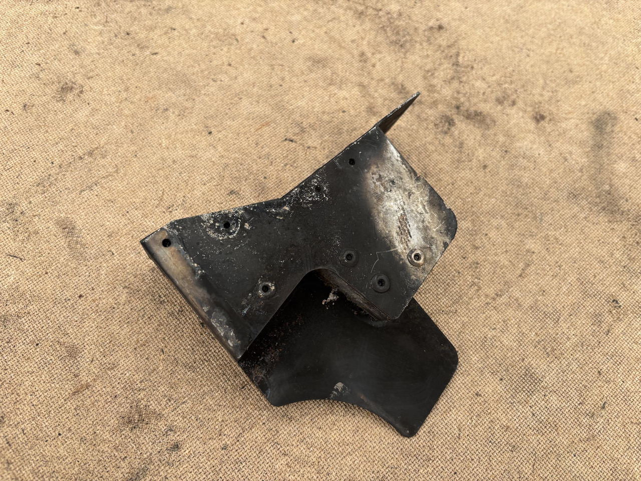 Claas Lexion 780 Obudowa Osłona Maska 00 0781 224 0 00 7812240 - Capô para Ceifeira debulhadora: foto 3 Claas Lexion 780 Obudowa Osłona Maska 00 0781 224 0 00 7812240 - Capô para Ceifeira debulhadora: foto 3