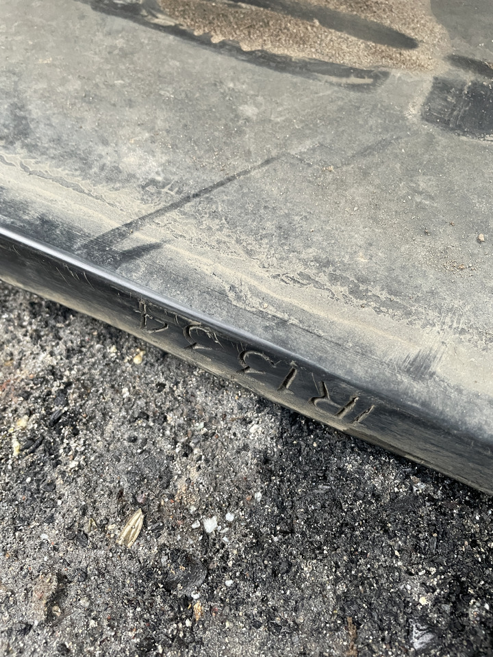 Claas Lexion - gąsienica gumowa 635mm - Rasto para Ceifeira debulhadora: foto 5 Claas Lexion - gąsienica gumowa 635mm - Rasto para Ceifeira debulhadora: foto 5