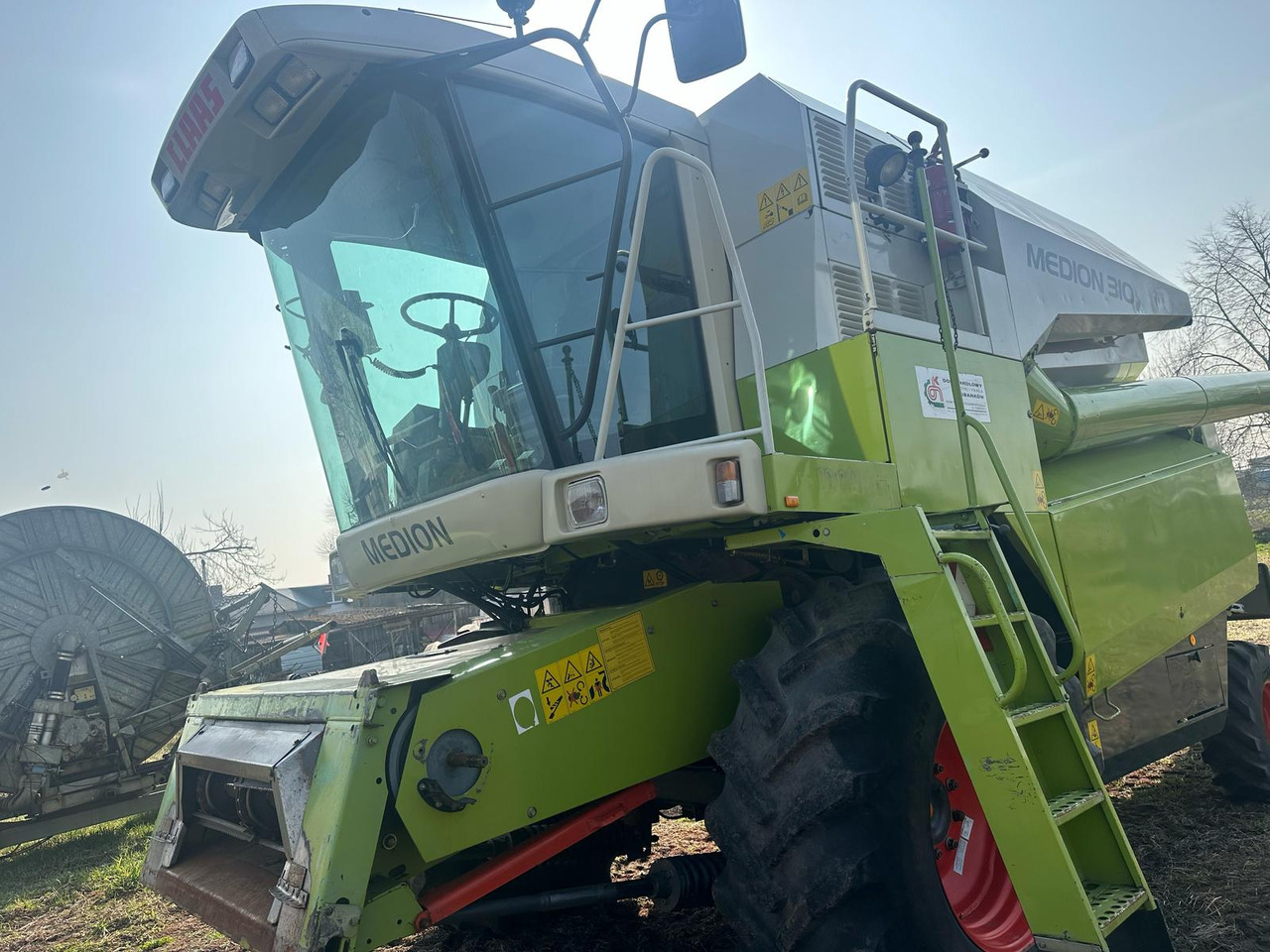 Claas Medion 310 z roku 2002. - Ceifeira debulhadora: foto 2 Claas Medion 310 z roku 2002. - Ceifeira debulhadora: foto 2
