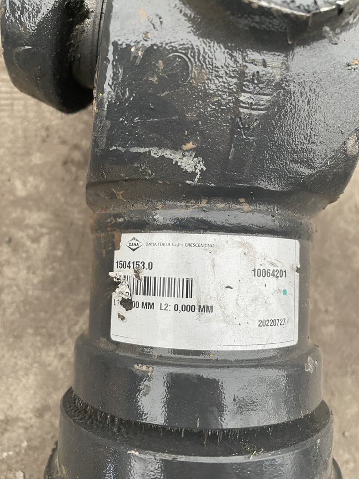 Claas Xerion 4000-5000 - wał wałek przegubowy przegub 0015041530 - Veio de transmissão para Máquina agrícola: foto 2 Claas Xerion 4000-5000 - wał wałek przegubowy przegub 0015041530 - Veio de transmissão para Máquina agrícola: foto 2