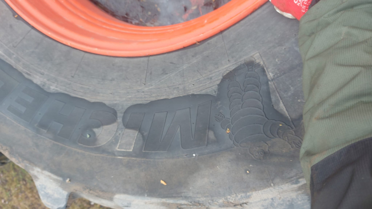 Claas Xerion - koła felgi opony 800/70R38 800/70/38 - Jante para Máquina agrícola: foto 5 Claas Xerion - koła felgi opony 800/70R38 800/70/38 - Jante para Máquina agrícola: foto 5