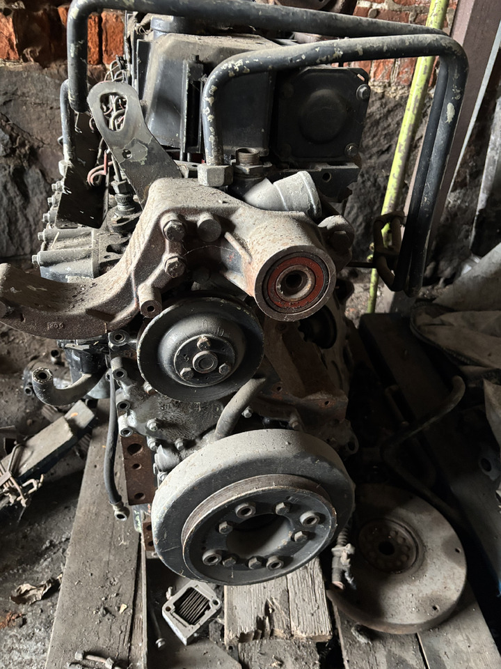 Deutz BF6M1013E Silnik Blok Pokrywa Obudowa Koło Zamachowe Miska Olejowa CZĘŚCI - Volante do motor para Máquina agrícola: foto 3 Deutz BF6M1013E Silnik Blok Pokrywa Obudowa Koło Zamachowe Miska Olejowa CZĘŚCI - Volante do motor para Máquina agrícola: foto 3