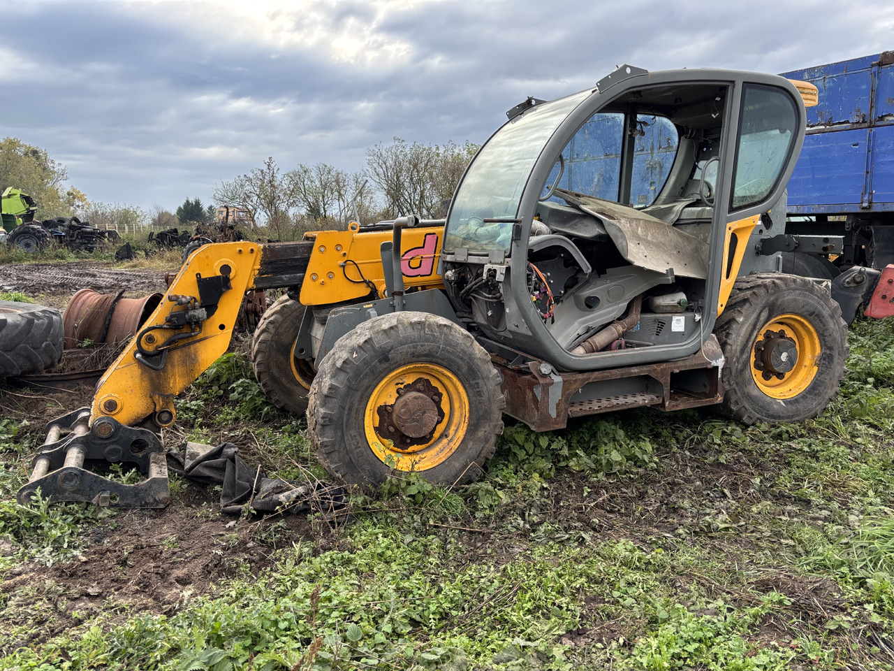 Dieci 185 - Ładowarka Teleskopowa - Kabina Szyba Dach - Vidro e peças para Empilhador telescópico: foto 1 Dieci 185 - Ładowarka Teleskopowa - Kabina Szyba Dach - Vidro e peças para Empilhador telescópico: foto 1