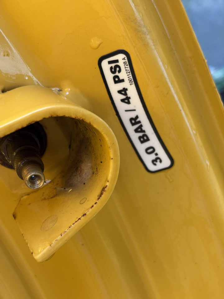 Felga CAT TH407 DW15LX24 R24 JLG 1001090637 - Jante para Máquina agrícola: foto 2 Felga CAT TH407 DW15LX24 R24 JLG 1001090637 - Jante para Máquina agrícola: foto 2