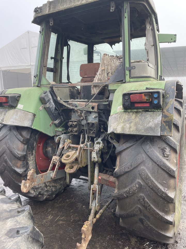 Fendt Farmer 309 - kabina dach drzwi - Porta e peças para Máquina agrícola: foto 1 Fendt Farmer 309 - kabina dach drzwi - Porta e peças para Máquina agrícola: foto 1