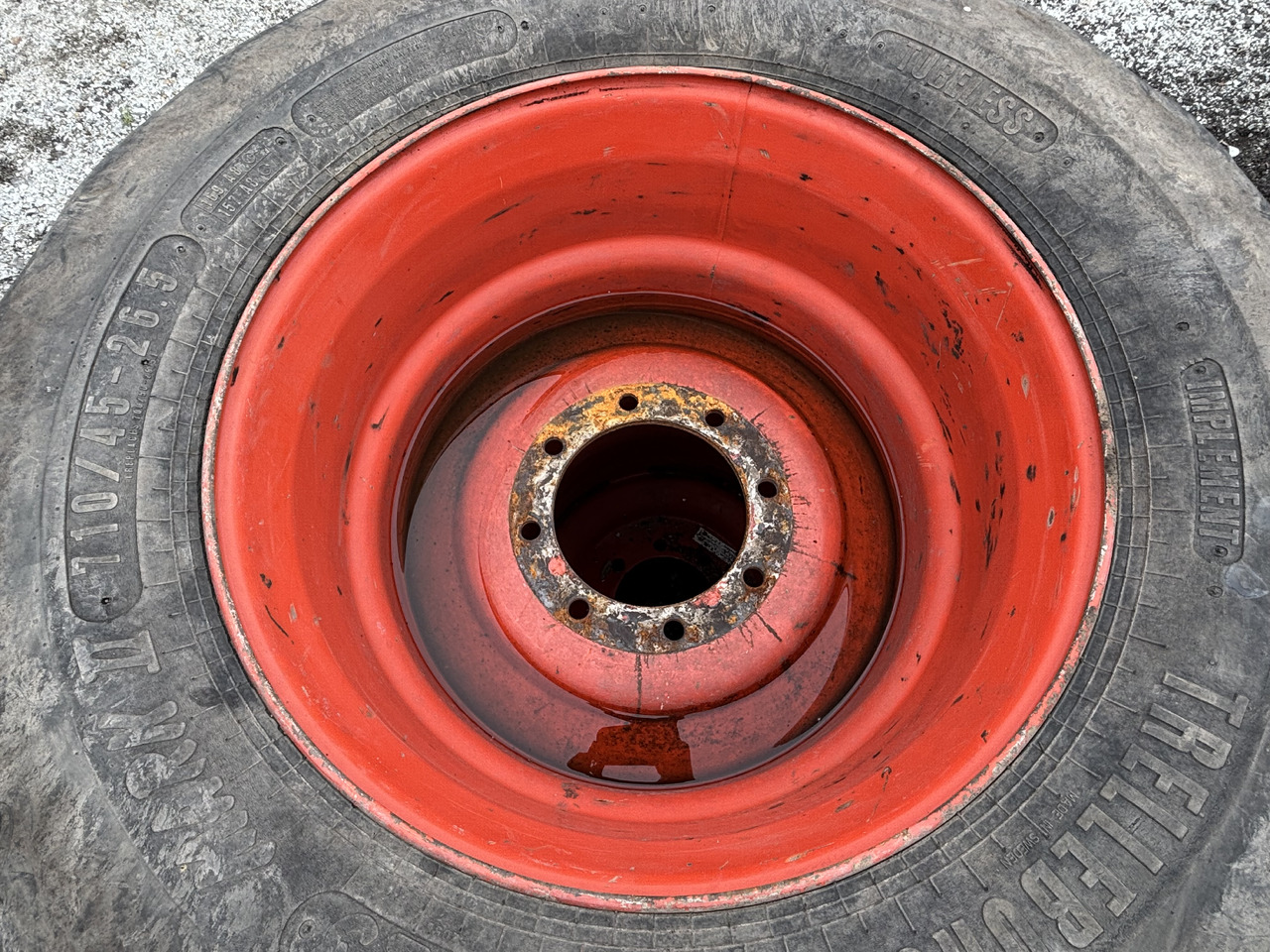 GKN WHEELS Felga z Oponą KOMPLET 20.00×26.5 8 szpilek Trelleborg 710/45-26.5 - Jante para Máquina agrícola: foto 1 GKN WHEELS Felga z Oponą KOMPLET 20.00×26.5 8 szpilek Trelleborg 710/45-26.5 - Jante para Máquina agrícola: foto 1