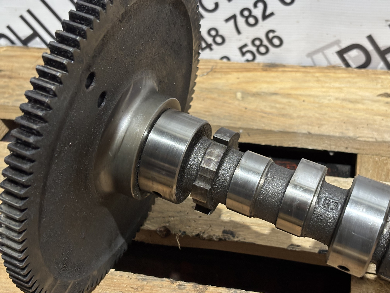 JCB 320-03629 444 Dieselmax Wałek Rozrządu - Árvore de cames para Máquina agrícola: foto 5 JCB 320-03629 444 Dieselmax Wałek Rozrządu - Árvore de cames para Máquina agrícola: foto 5