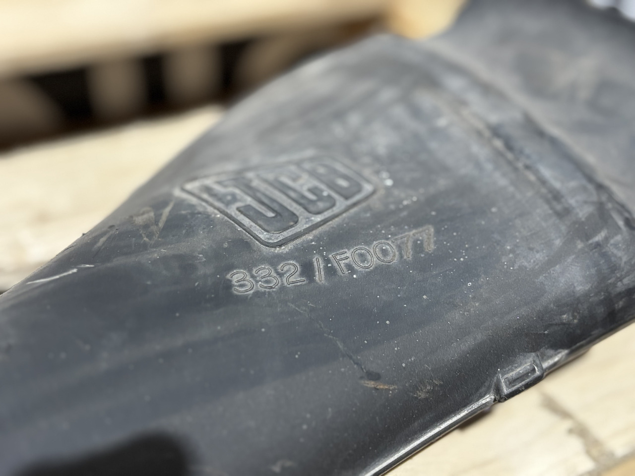 JCB 332/F0077 Kanał Rura Wlotowa - Tubo de admissão para Máquina de construção: foto 2 JCB 332/F0077 Kanał Rura Wlotowa - Tubo de admissão para Máquina de construção: foto 2