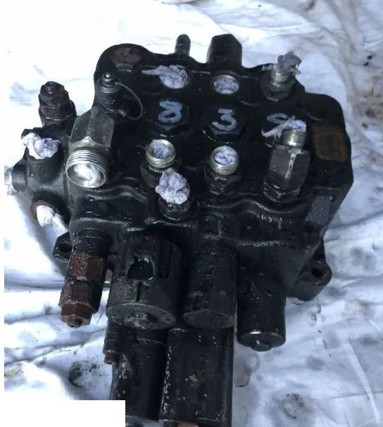 JCB 3CX - Rozdzielacz - Válvula hidráulica para Retroescavadeira: foto 1 JCB 3CX - Rozdzielacz - Válvula hidráulica para Retroescavadeira: foto 1