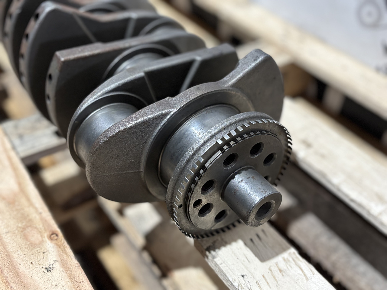 JCB 448 JS200 JS210 JS220 4.8L Max448 Wał Korbowy EMC2903 320/03336 32003336 - Cambota para Máquina agrícola: foto 3 JCB 448 JS200 JS210 JS220 4.8L Max448 Wał Korbowy EMC2903 320/03336 32003336 - Cambota para Máquina agrícola: foto 3