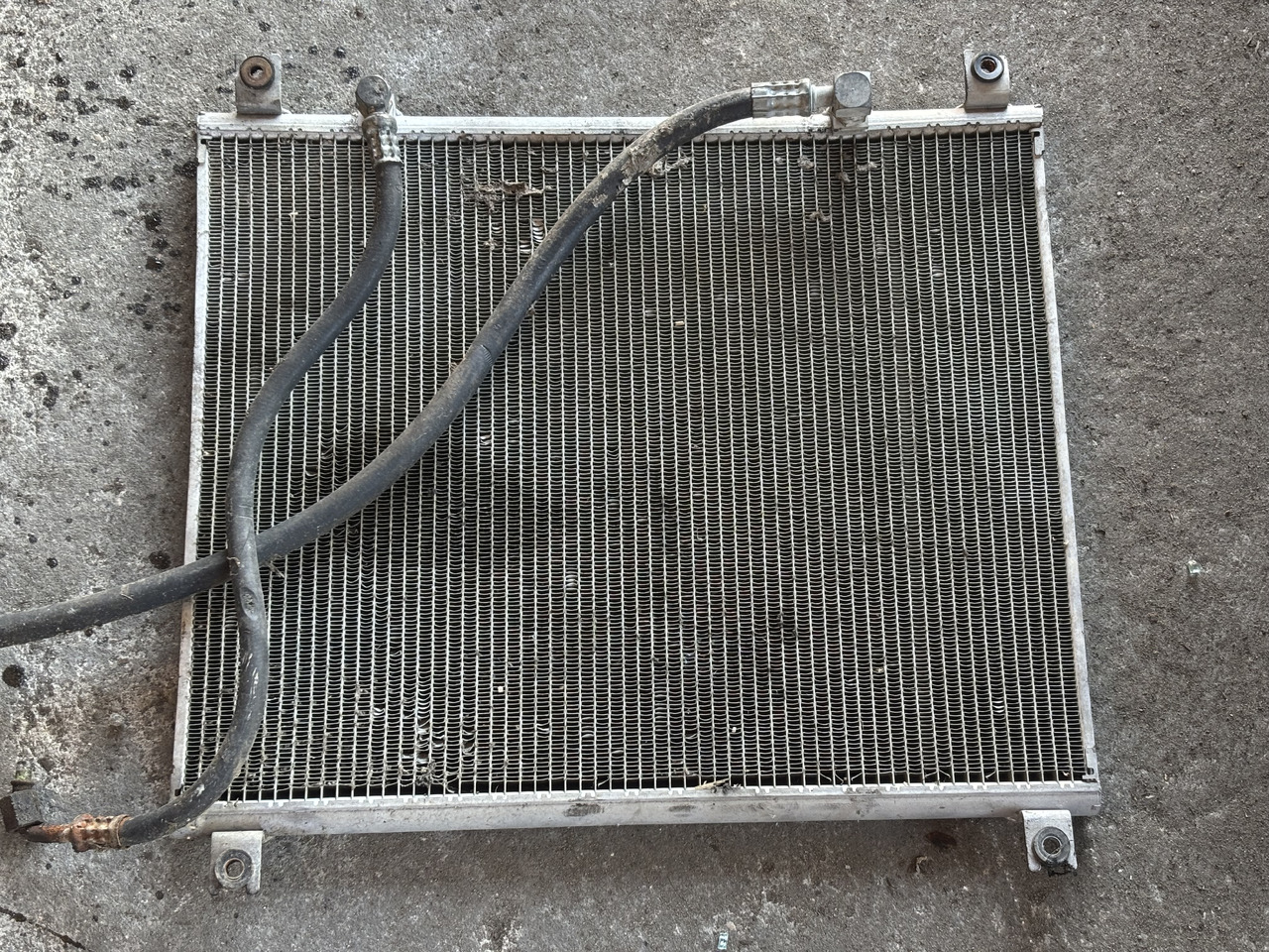 JCB 531-70 Chłodnica Klimatyzacji - Compressor de ar condicionado para Máquina de construção: foto 2 JCB 531-70 Chłodnica Klimatyzacji - Compressor de ar condicionado para Máquina de construção: foto 2