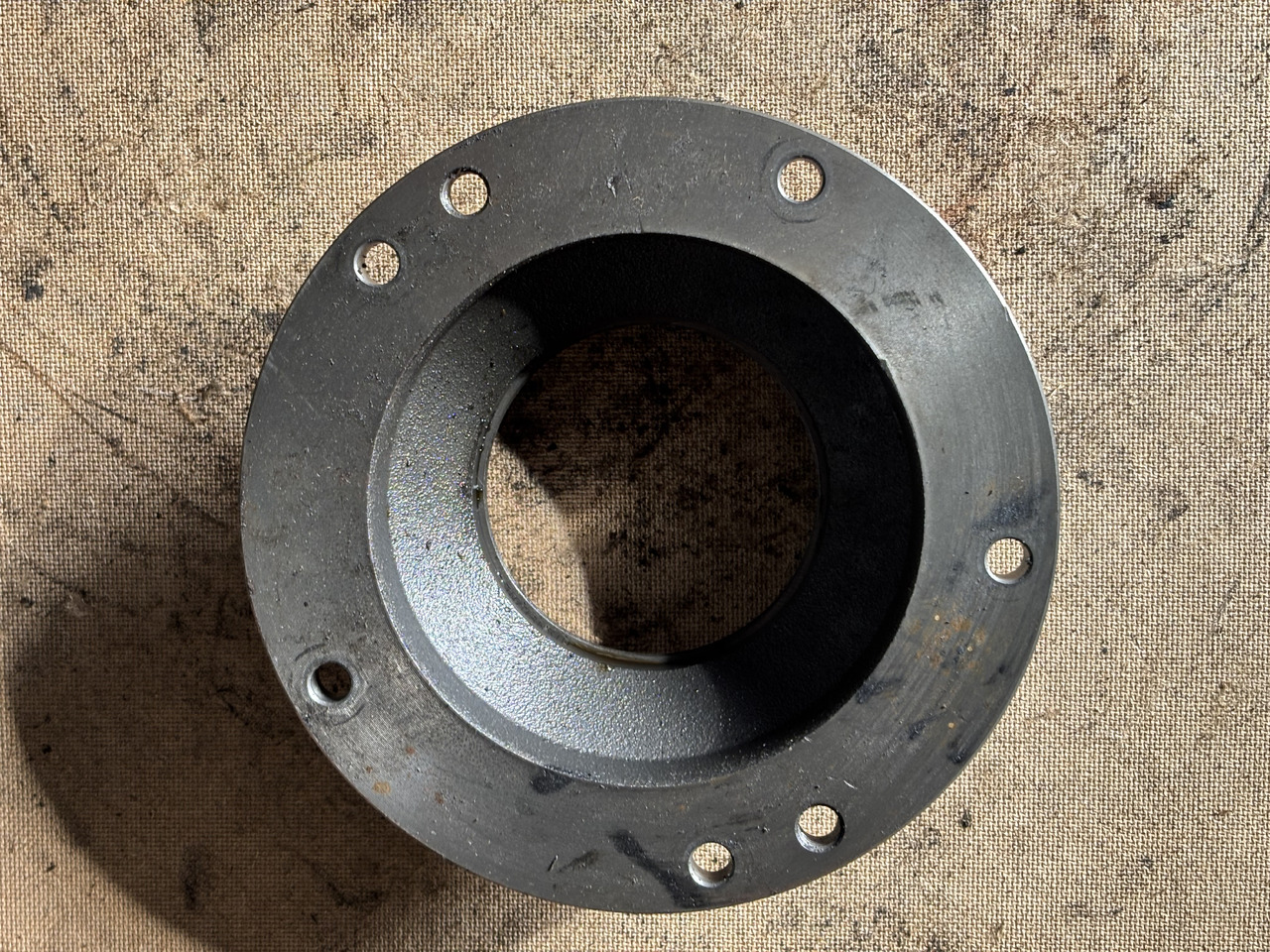 John Deere 6010 6110 6210 Obudowa Łożyska L77138 232615 - Engine bearing para Máquina agrícola: foto 3 John Deere 6010 6110 6210 Obudowa Łożyska L77138 232615 - Engine bearing para Máquina agrícola: foto 3