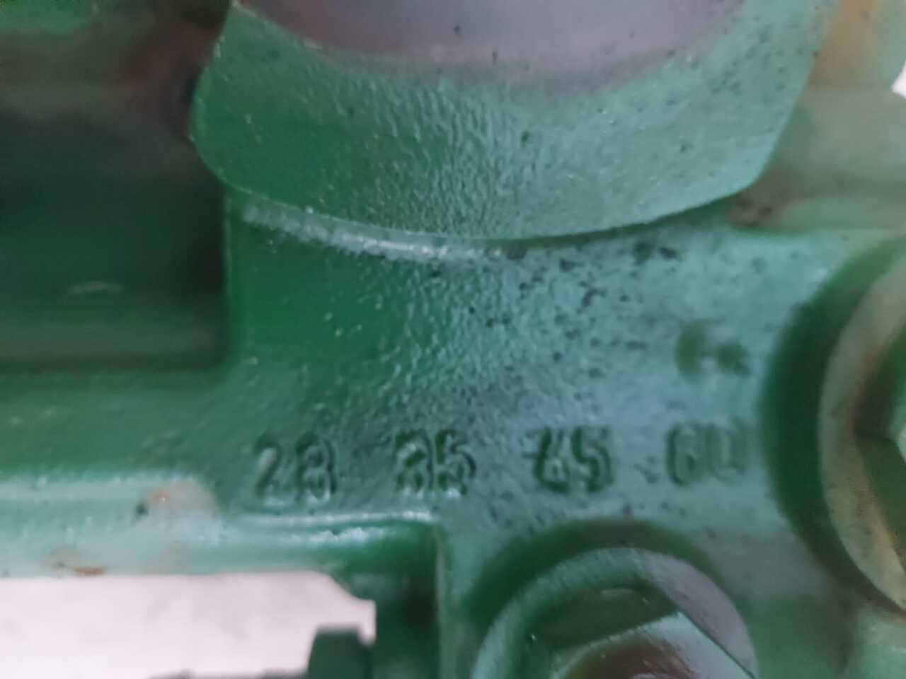 John Deere 6215r - Pompa doładowcza hydrauliki AL217930 - Bomba hidráulica para Máquina agrícola: foto 2 John Deere 6215r - Pompa doładowcza hydrauliki AL217930 - Bomba hidráulica para Máquina agrícola: foto 2