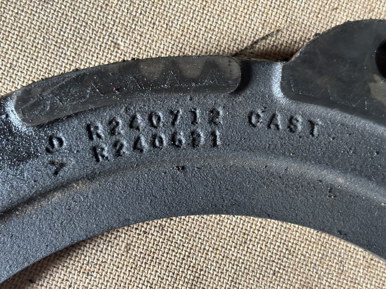 John Deere 6830 6930 7330 Docisk Hamulca Płytka R240691 R240712 - Disco de freio para Máquina agrícola: foto 2 John Deere 6830 6930 7330 Docisk Hamulca Płytka R240691 R240712 - Disco de freio para Máquina agrícola: foto 2