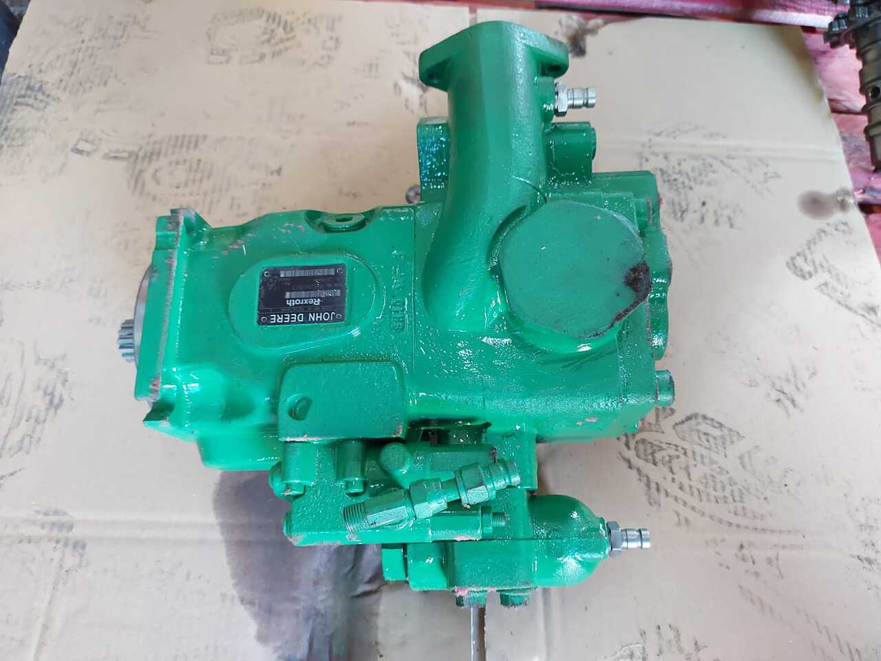 John Deere 8345r - Pompa Hydrauliki RE587646 - Bomba hidráulica para Máquina agrícola: foto 1 John Deere 8345r - Pompa Hydrauliki RE587646 - Bomba hidráulica para Máquina agrícola: foto 1
