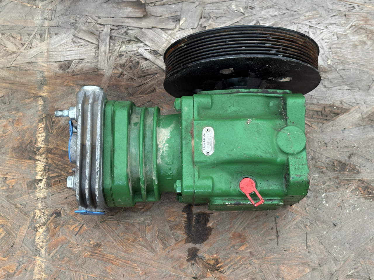 John Deere 8R 8RX 250 310 370 410 Kompresor Powietrza RE585794 - Compressor, sistema de ar comprimido para Máquina agrícola: foto 5 John Deere 8R 8RX 250 310 370 410 Kompresor Powietrza RE585794 - Compressor, sistema de ar comprimido para Máquina agrícola: foto 5