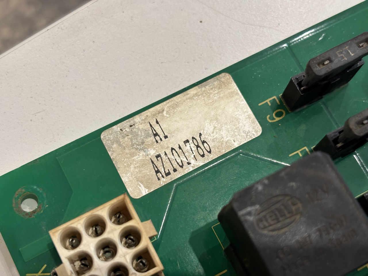 John Deere AZ101786 Płyta Elektroniczna Elektryczna Sterująca Bezpieczniki Przekaźniki - Centralina electrónica para Máquina agrícola: foto 2 John Deere AZ101786 Płyta Elektroniczna Elektryczna Sterująca Bezpieczniki Przekaźniki - Centralina electrónica para Máquina agrícola: foto 2