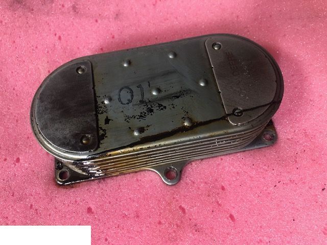 John Deere - Chłodnicza Oleju Silnika - Radiador de óleo para Máquina agrícola: foto 1 John Deere - Chłodnicza Oleju Silnika - Radiador de óleo para Máquina agrícola: foto 1