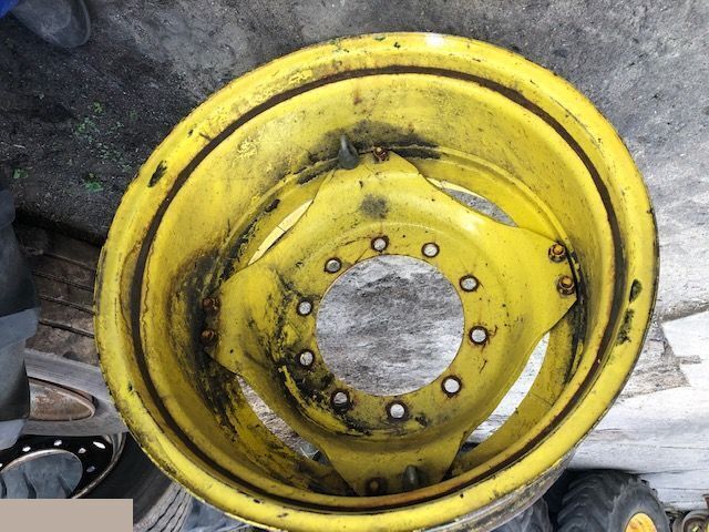 John Deere - Felga 15x28 - Jante para Máquina agrícola: foto 2 John Deere - Felga 15x28 - Jante para Máquina agrícola: foto 2