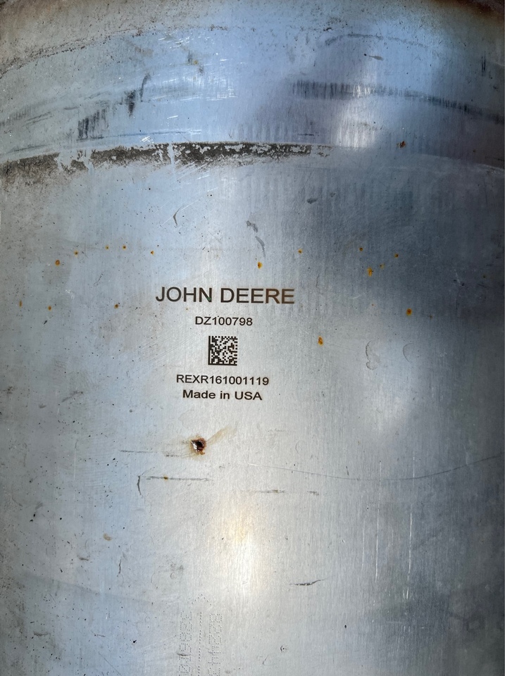 John Deere Katalizator DZ100798 - Conversor catalítico para Máquina agrícola: foto 2 John Deere Katalizator DZ100798 - Conversor catalítico para Máquina agrícola: foto 2
