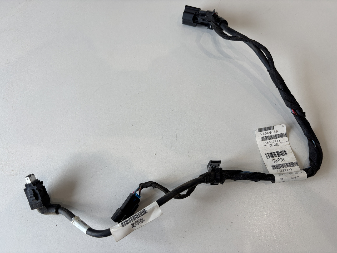 John Deere seria 6000 7000 8000 R - wiązka el. podłokietnika CommandARM RE566688 RE563549 - Cables/ Wire harness para Máquina agrícola: foto 3 John Deere seria 6000 7000 8000 R - wiązka el. podłokietnika CommandARM RE566688 RE563549 - Cables/ Wire harness para Máquina agrícola: foto 3