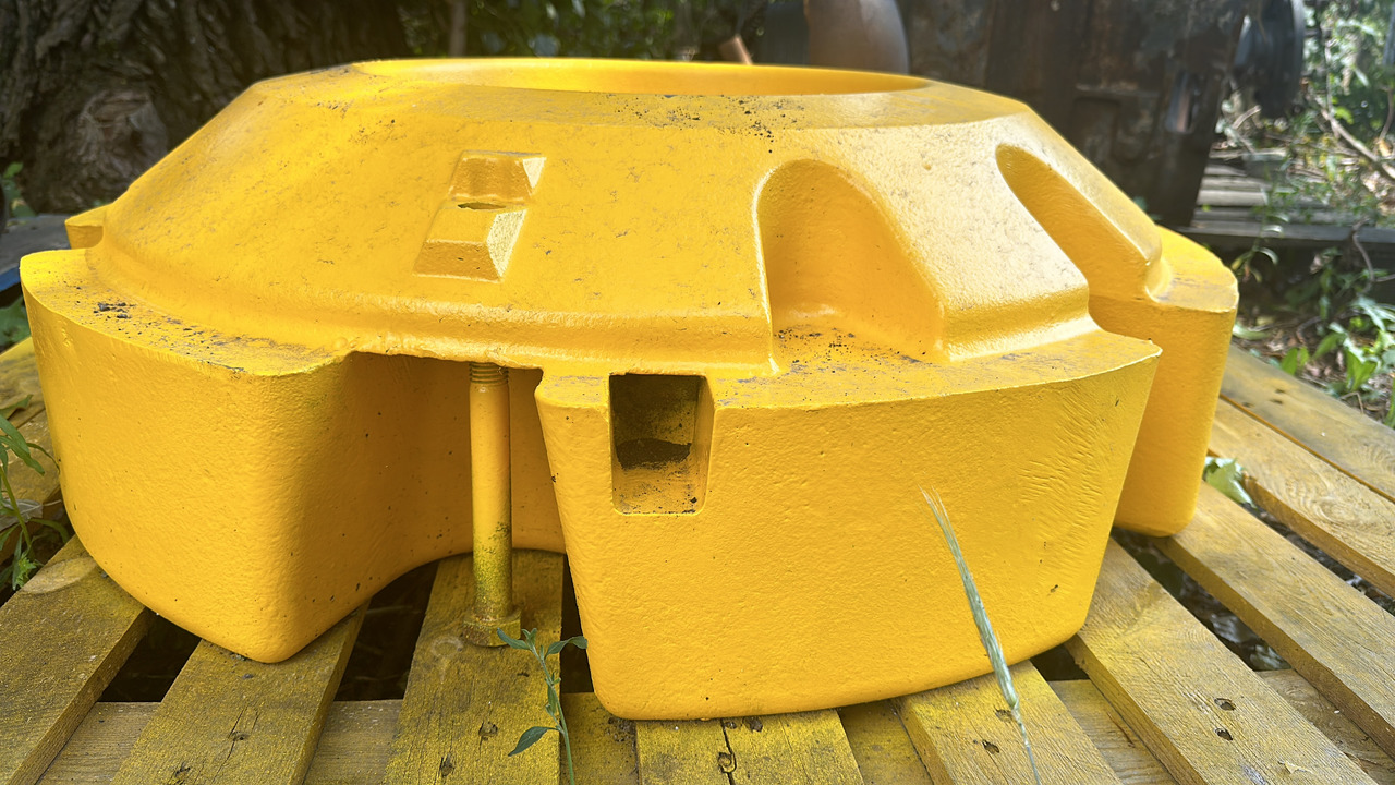 John deere balast tylni w koła obciążnik - Cubo de roda para Máquina agrícola: foto 2 John deere balast tylni w koła obciążnik - Cubo de roda para Máquina agrícola: foto 2