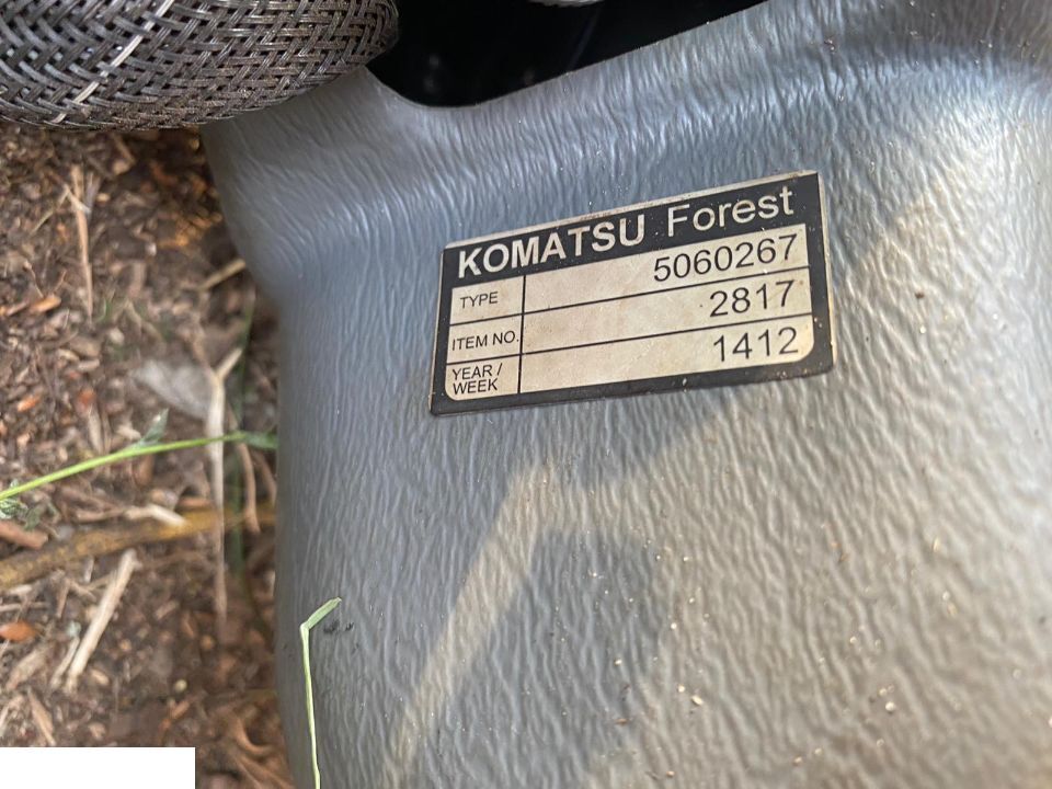 Komatsu Valmet Joystick TYP: / 2145 - Cabine e interior para Equipamento florestal: foto 2 Komatsu Valmet Joystick TYP: / 2145 - Cabine e interior para Equipamento florestal: foto 2