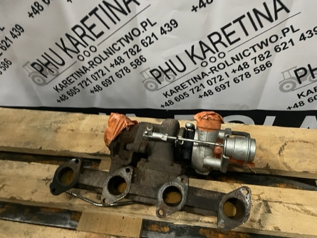 Kubota V3600 , V3300 kolektor wydechowy turbospręźarka turbina - Colector de escape para Máquina agrícola: foto 4 Kubota V3600 , V3300 kolektor wydechowy turbospręźarka turbina - Colector de escape para Máquina agrícola: foto 4