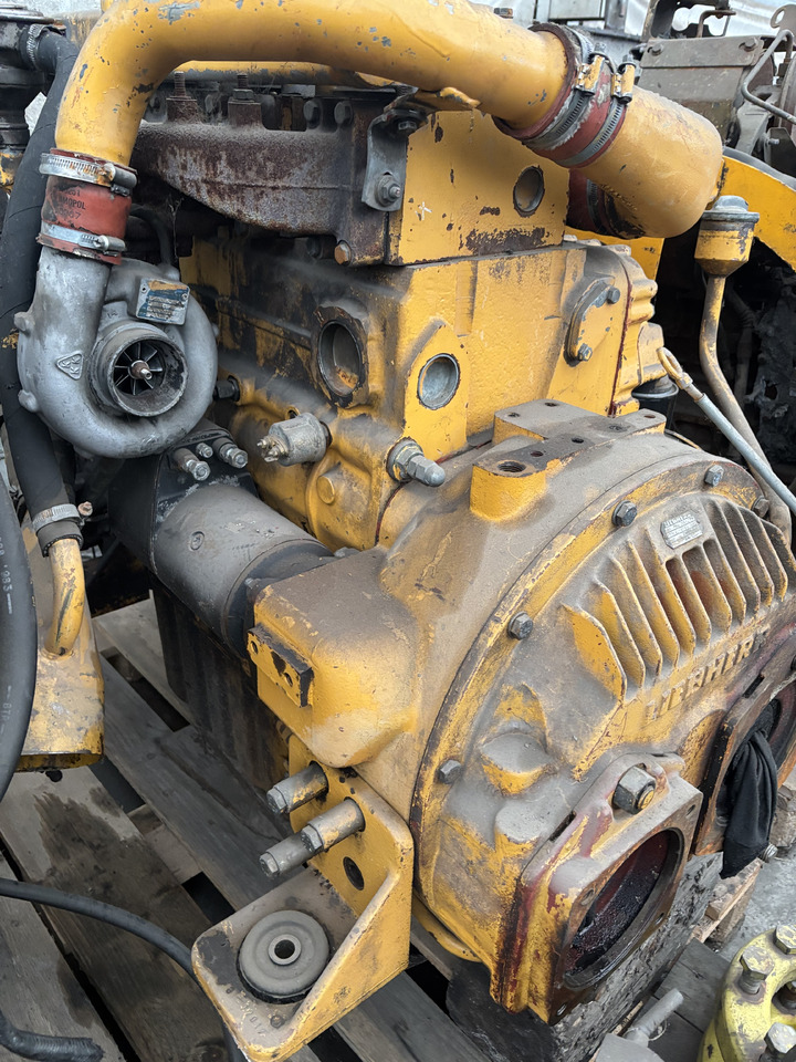 Liebherr D904T D 904 T Silnik Kompletny Blok Koło Zamachowe Wał Korbowy Pokrywa Miska CZĘŚCI - Volante do motor para Máquina agrícola: foto 5 Liebherr D904T D 904 T Silnik Kompletny Blok Koło Zamachowe Wał Korbowy Pokrywa Miska CZĘŚCI - Volante do motor para Máquina agrícola: foto 5